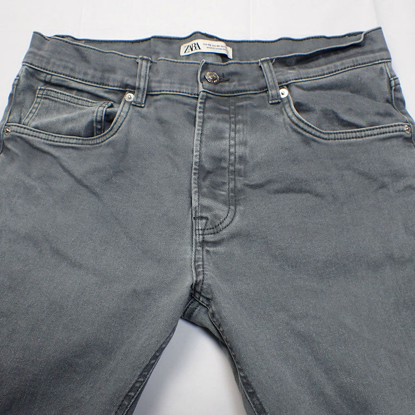 【中古】ZARA ボタンフライ デニム スキニーパンツ[b33-56］