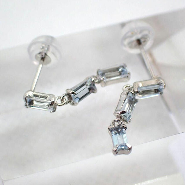 【新品】Pt900 アクアマリン バゲットカット ３pc ピアス[i1-3］