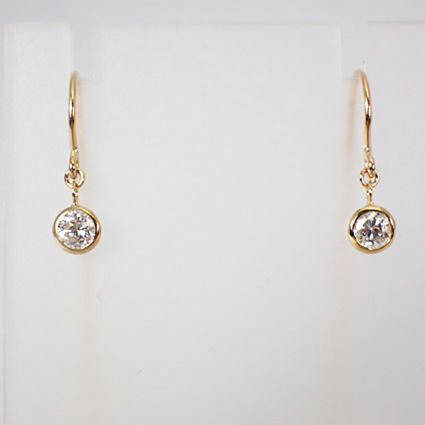 【新品】K18YG ダイヤモンド ピアス 0.10ct、0.10ct[i12-10］