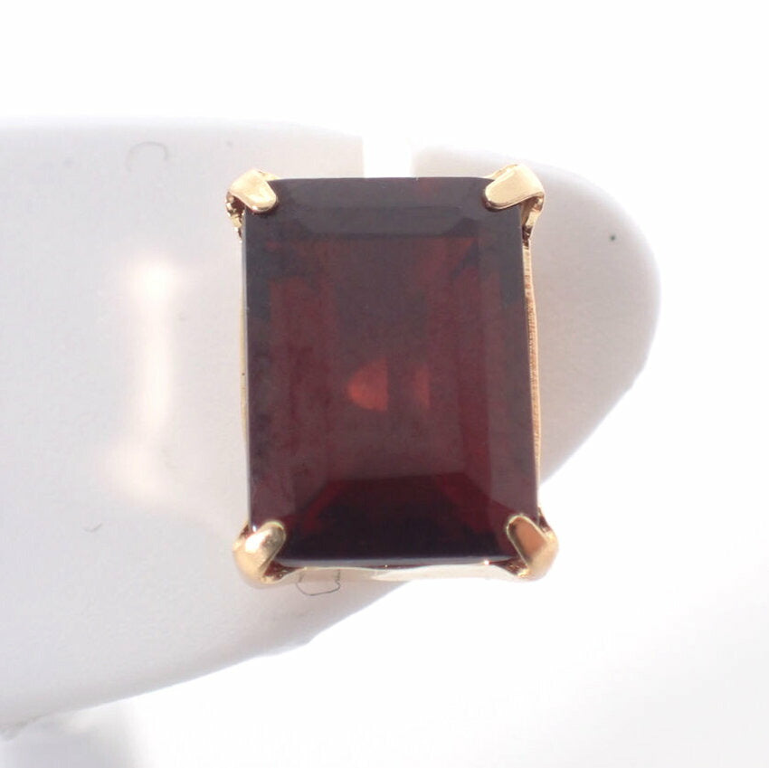 K18ガーネット 1.75ｃｔ、1.75ｃｔ ピアス/j162-59