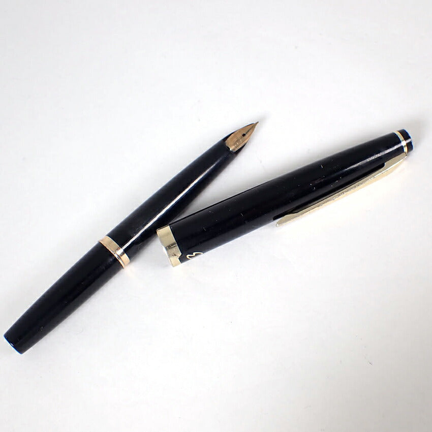 PILOT/パイロット 万年筆　ペン先１８K　ブラック×ゴールド/j184-3