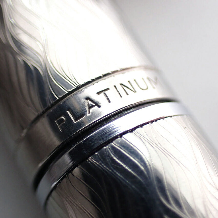 PLATINUM/プラチナ 万年筆　ペン先750　ブラック×ゴールド/j185-6