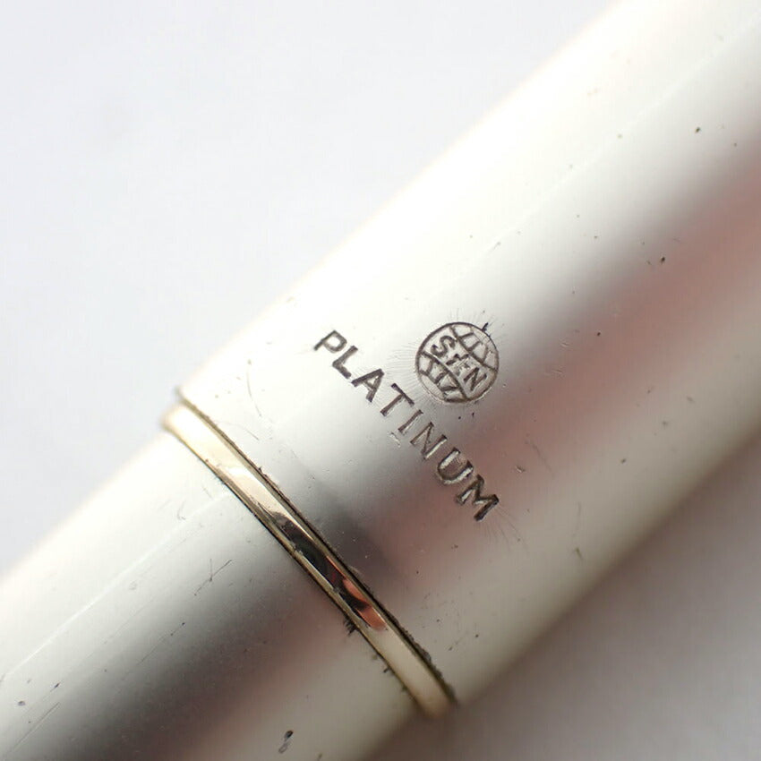 PLATINUM/プラチナ 万年筆　ペン先１８K　ブラック×ゴールド/j185-7
