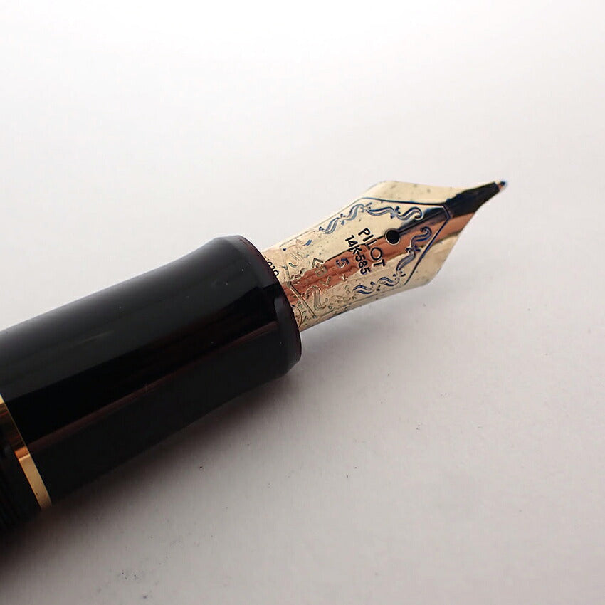 PILOT/パイロット 万年筆 カスタム74　樹脂×ペン先14K　ブラック×ゴールド/j224-8