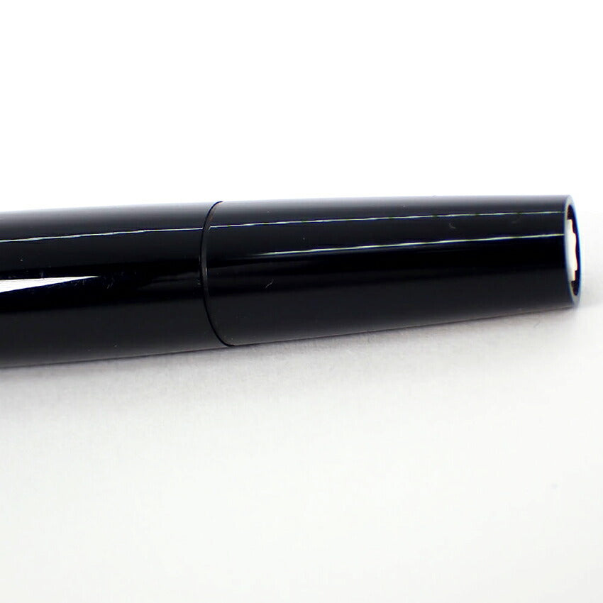 Montblanc/モンブラン/320 ブラック×ゴールド金具 万年筆　ペン先14K/j75-6