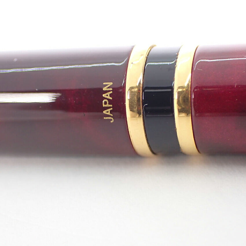 PILOT/パイロット/七宝焼き ボルドー×ゴールド金具 万年筆　ペン先14K/j75-7